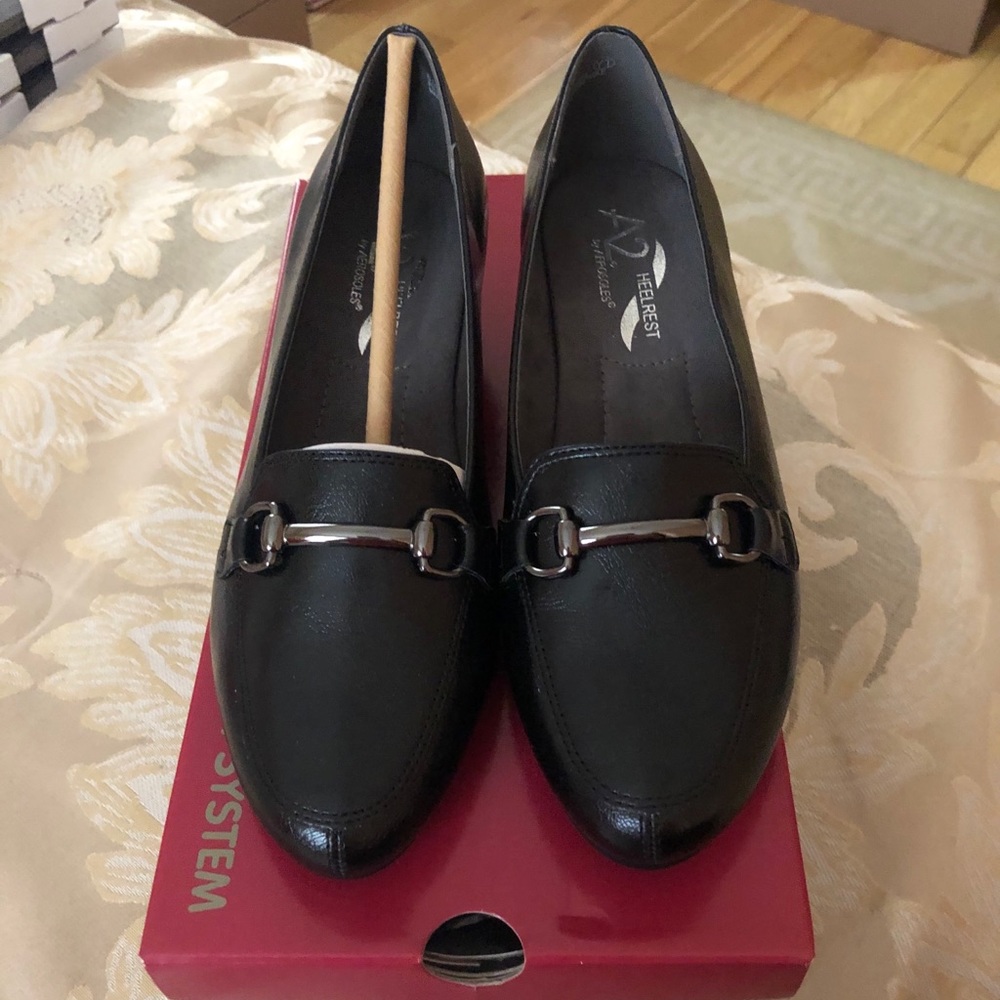 NWT aerosols black shoes size 6.5